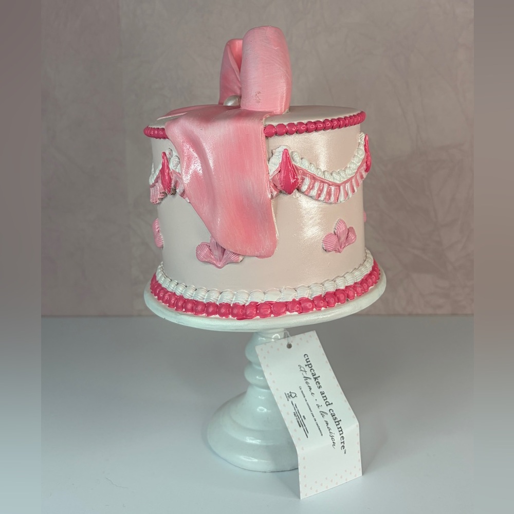 Cupcakes and Cashmere Pink and White Decorative Cake with Bow - Picture 8 of 14
